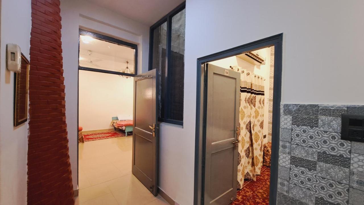 Sufi Khandar Home Stay Neu-Delhi Exterior foto