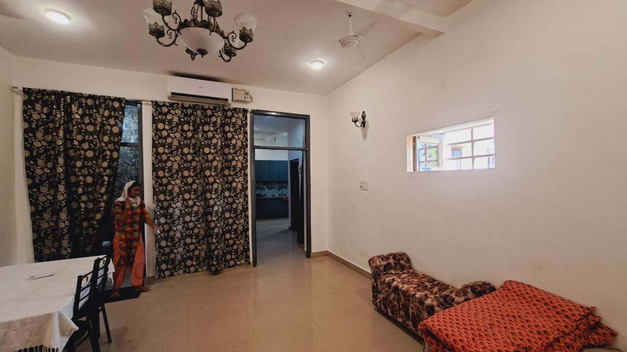 Sufi Khandar Home Stay Neu-Delhi Exterior foto