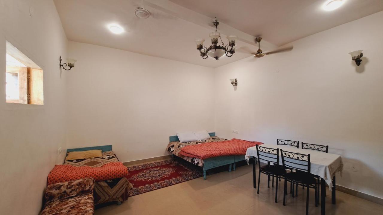 Sufi Khandar Home Stay Neu-Delhi Exterior foto