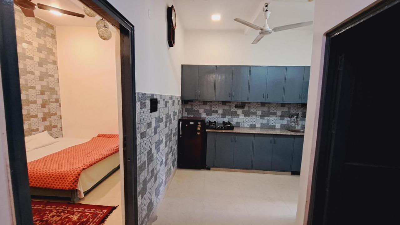 Sufi Khandar Home Stay Neu-Delhi Exterior foto