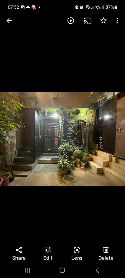 Sufi Khandar Home Stay Neu-Delhi Exterior foto