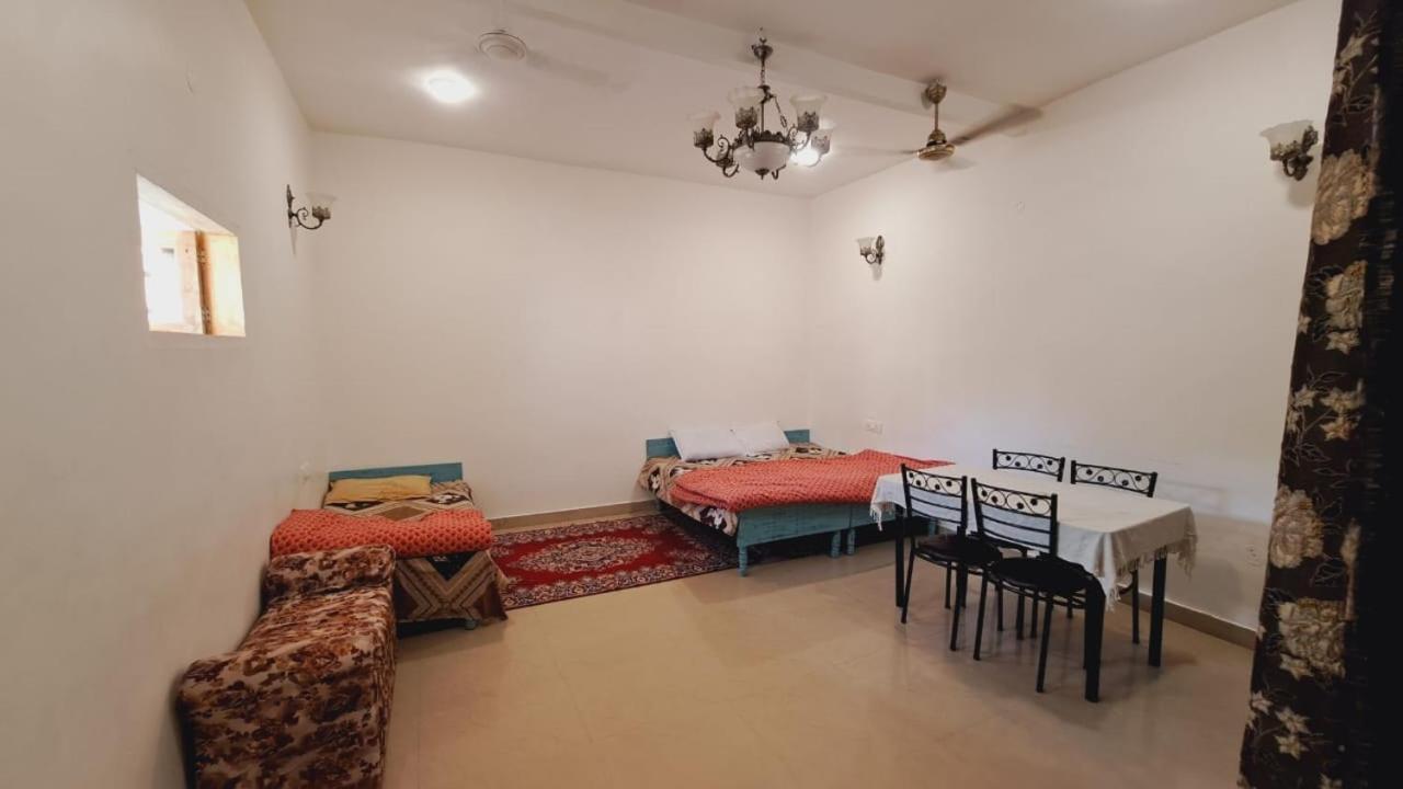Sufi Khandar Home Stay Neu-Delhi Exterior foto