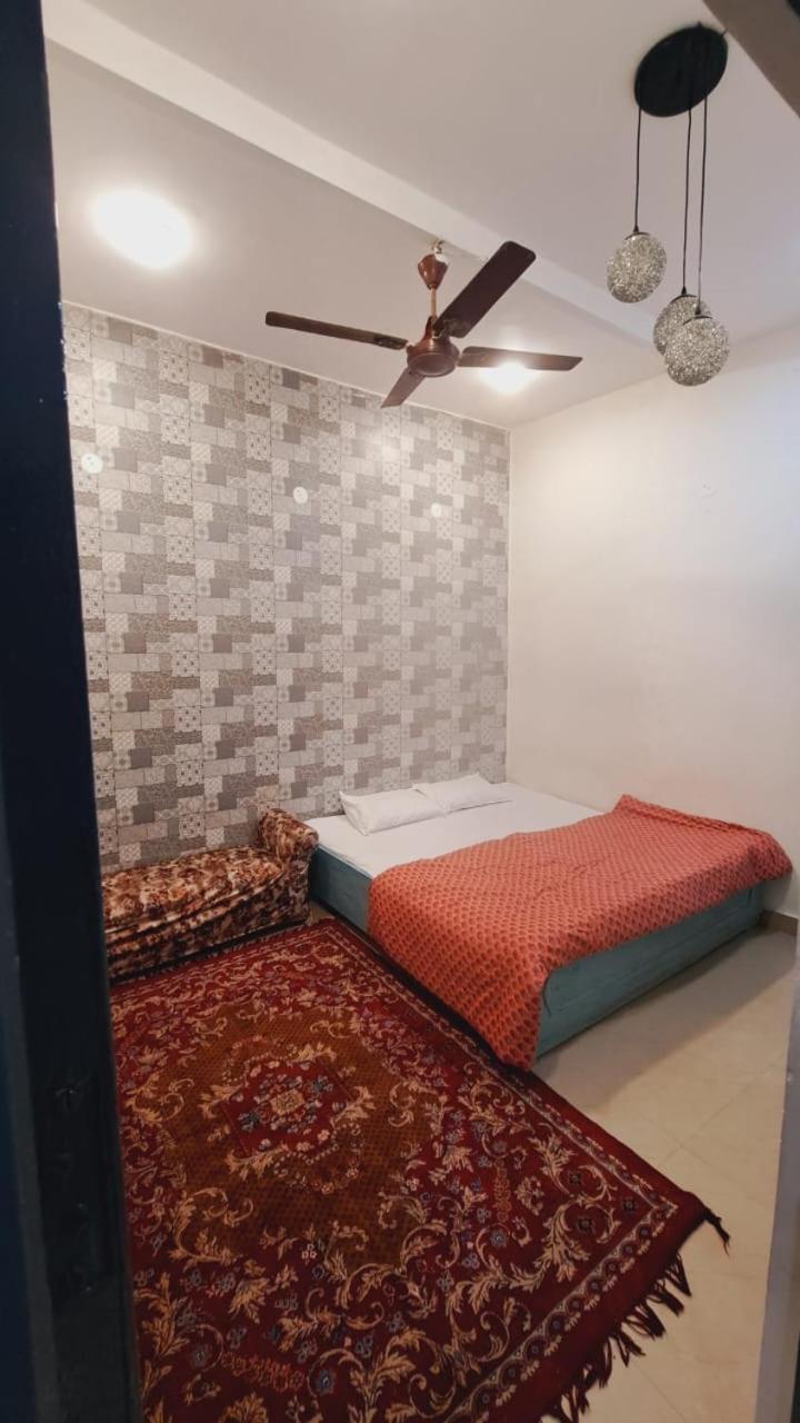 Sufi Khandar Home Stay Neu-Delhi Exterior foto